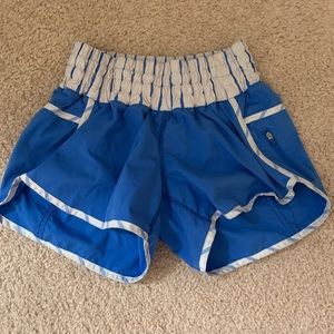 Lulu tracker shorts